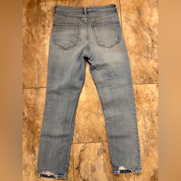 NWOT GAP High Rise Distressed Cigarette Jeans Secret Smoothing Pockets Womens 27 - Picture 6 of 14